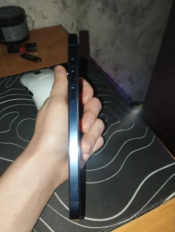 Apple iPhone 15 Pro Max 4