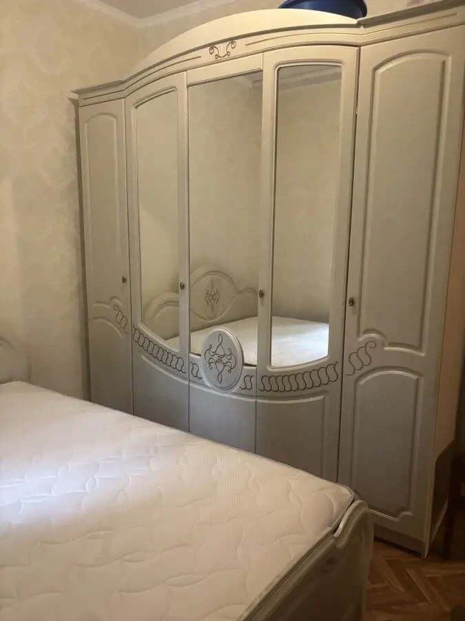 Шикарна пропозиція біля метро Дорогожиичі 4