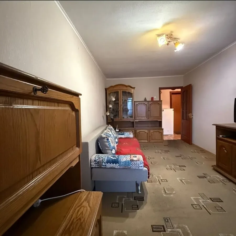 Продам 1к квартиру в центре 4