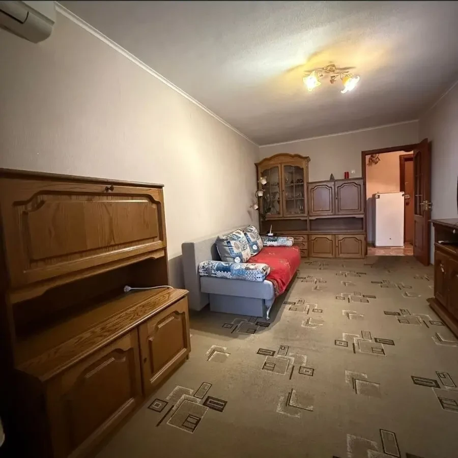Продам 1к квартиру в центре 6
