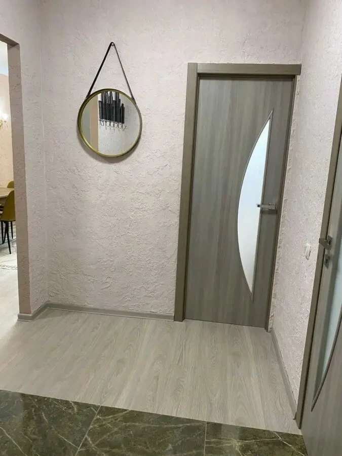Продам квартиру 1.ком . ЖК Сказка метро холодная гора 10
