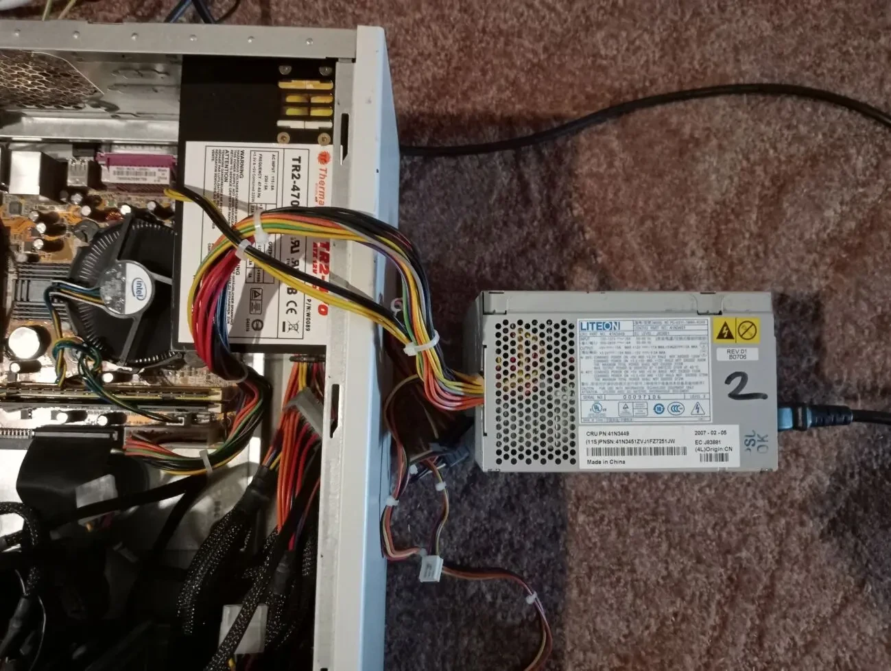 Блок питания Lenovo Liteon 310W 3