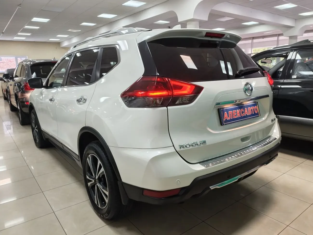 Nissan Rogue 4WD 2.5і 16V АКПП 2020 р.в. (170 к.с.) 2
