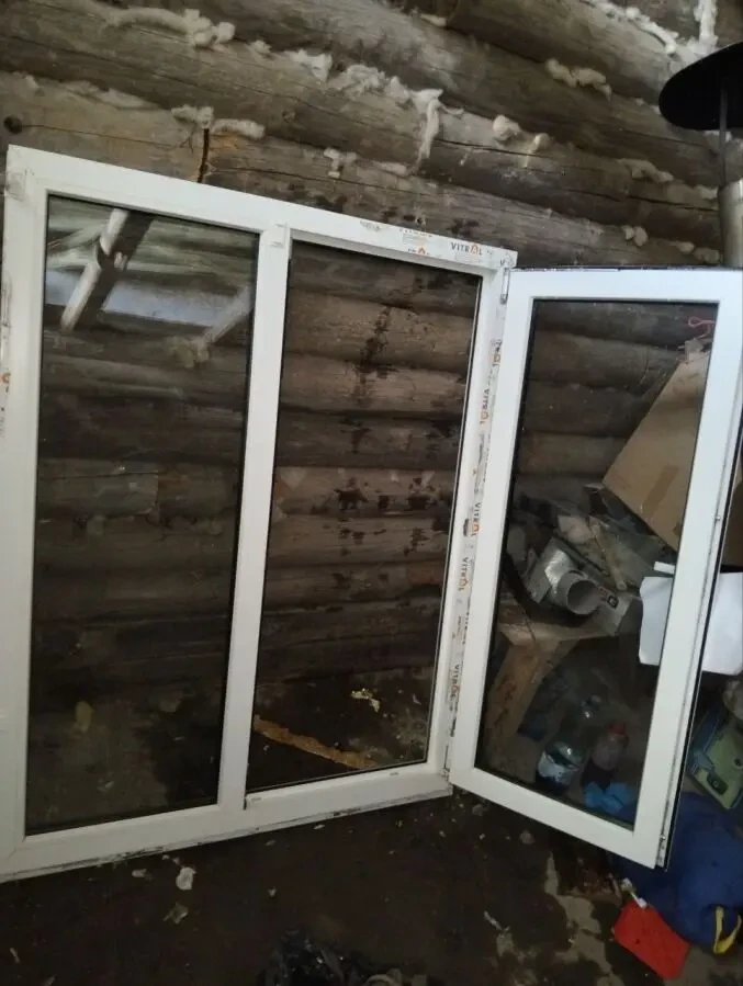 Продам 1 вікно і 1 двері 2