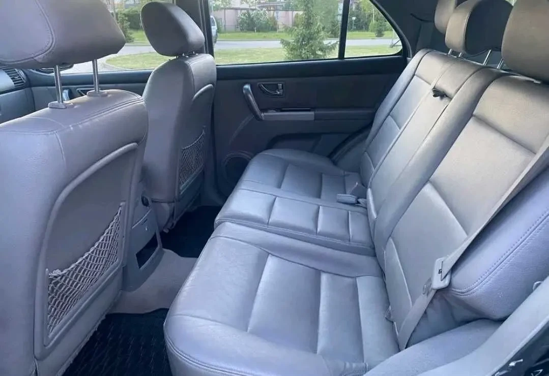Kia Sorento 8