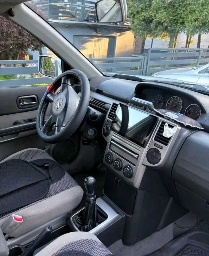 Nissan X-Trail 2.0 dCi 6