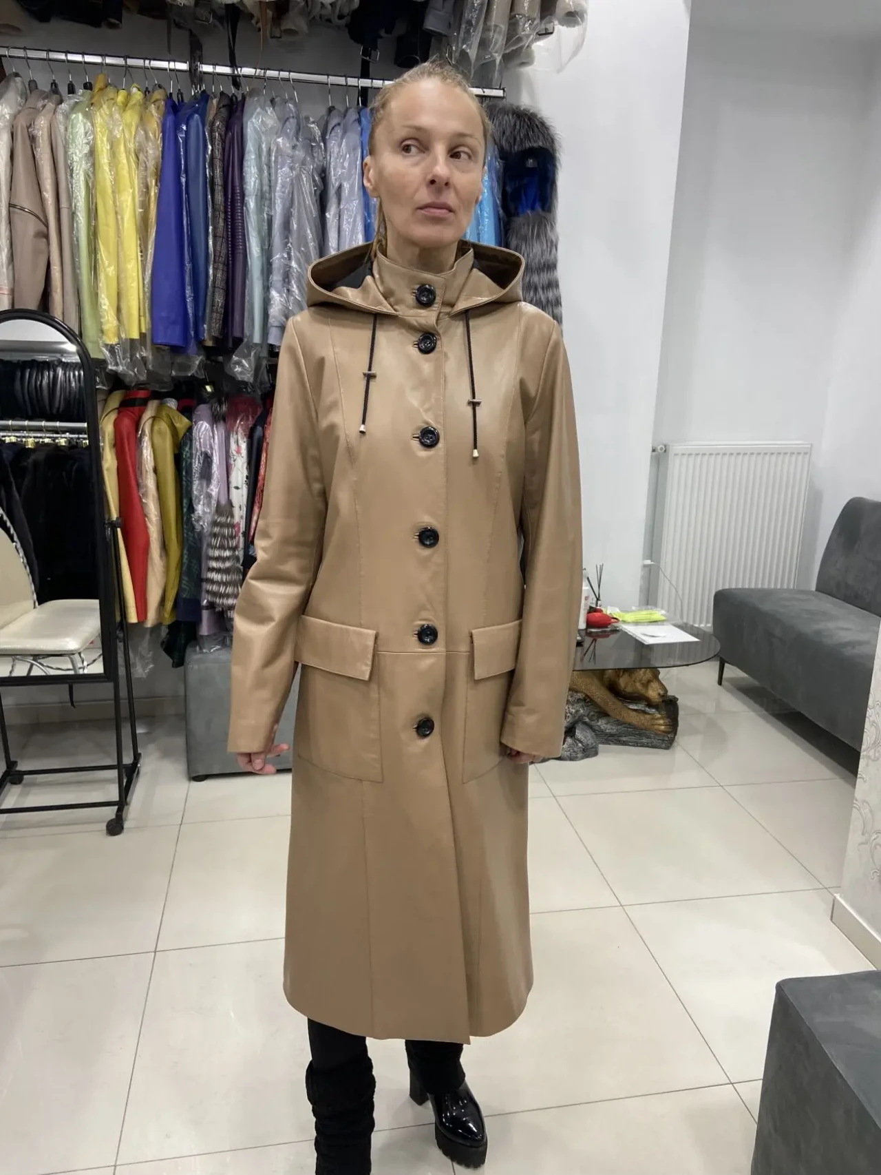 Шкіряні плащі жіночі,капюшон,пояс 2
