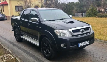 пікап Toyota Hilux