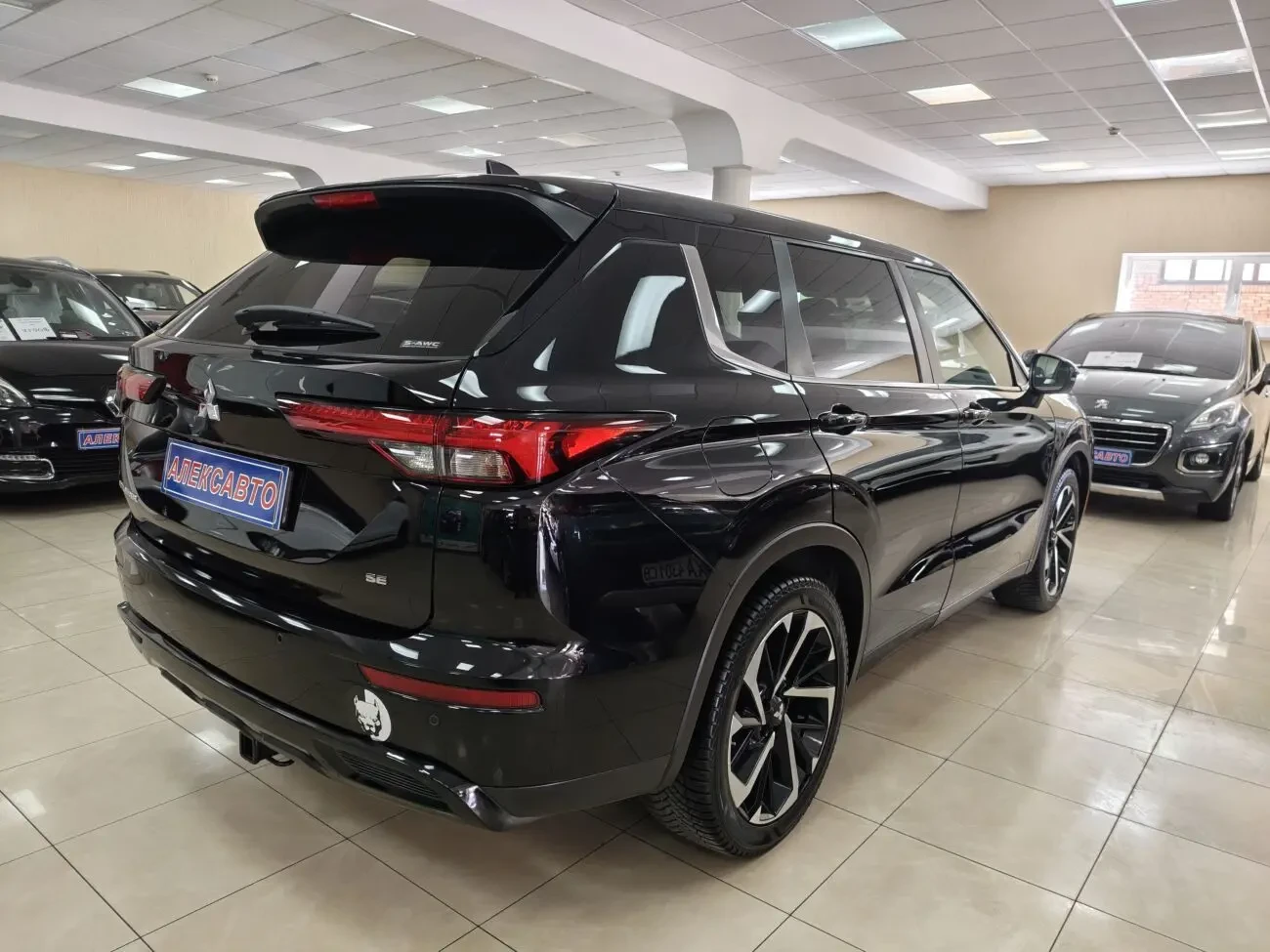 Mitsubishi Outlander 2.5MIVEC 16V АКПП 2022 р.в. (184 к.с.), 7 місць 6