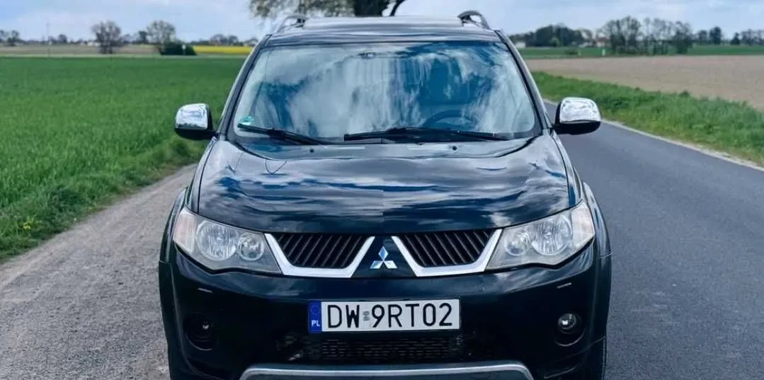 Mitsubishi Outlander 2