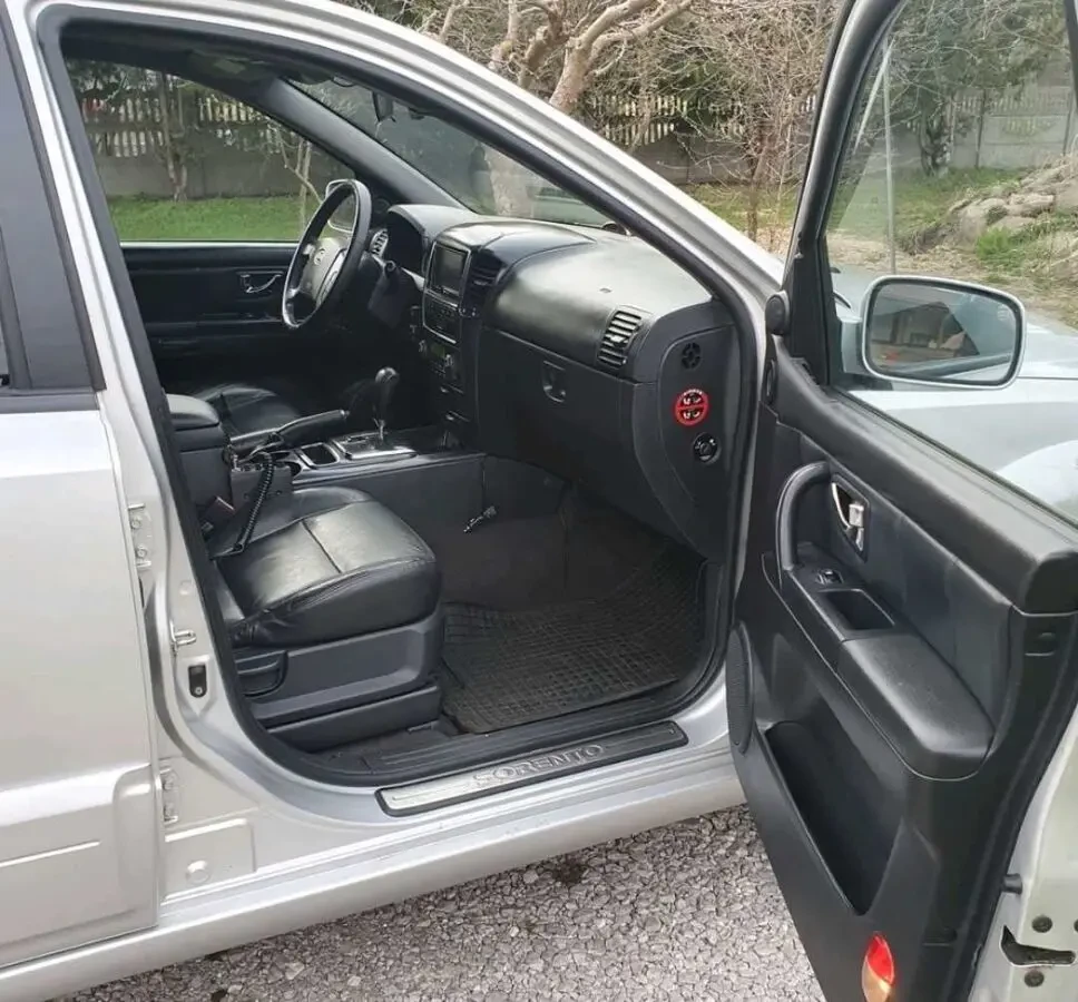 Kia Sorento 2.5 CRDi 6