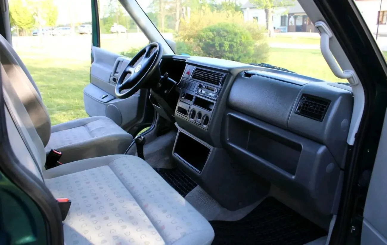 бусик авто для зсу т5 т4 Volkswagen Transporter 6