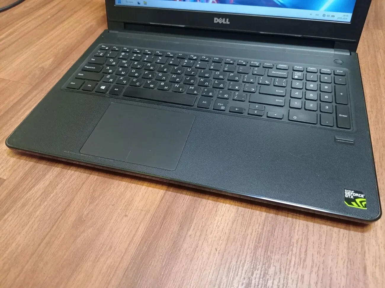 Игровой Видео GTX 1050 (4 ГБ) Core i5 7200U / DELL 15 8
