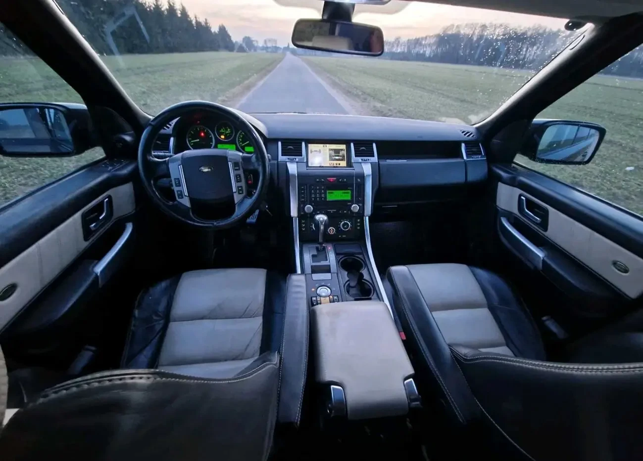 Land Rover Sport 6