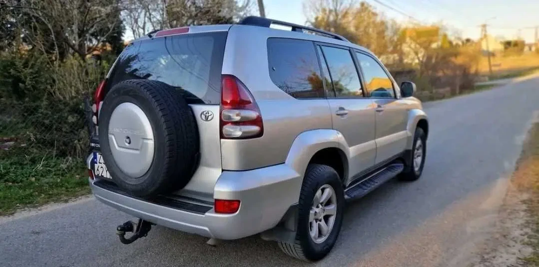 Toyota Land Cruiser Prado 120 5