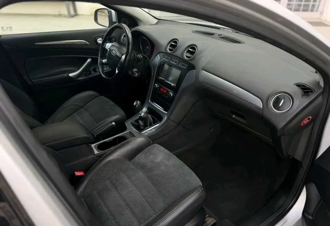 Ford Mondeo 1.6 TDCi 6
