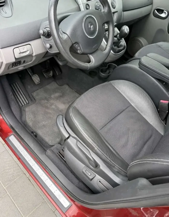 Renault Scenic 1.5 dCi 7