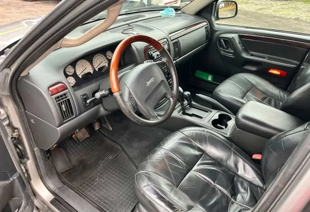 Jeep Grand Cherokee 2.7 CRD 7