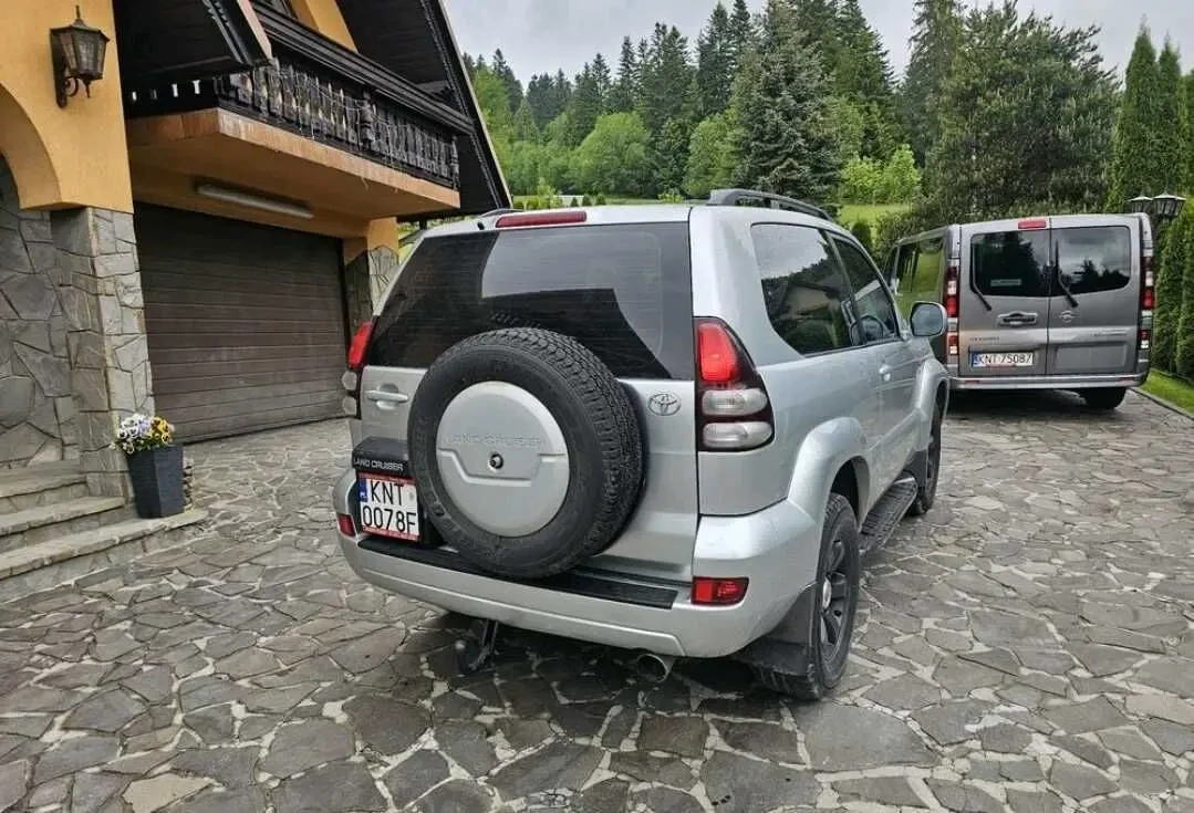 Toyota Land Cruiser Prado 120 6