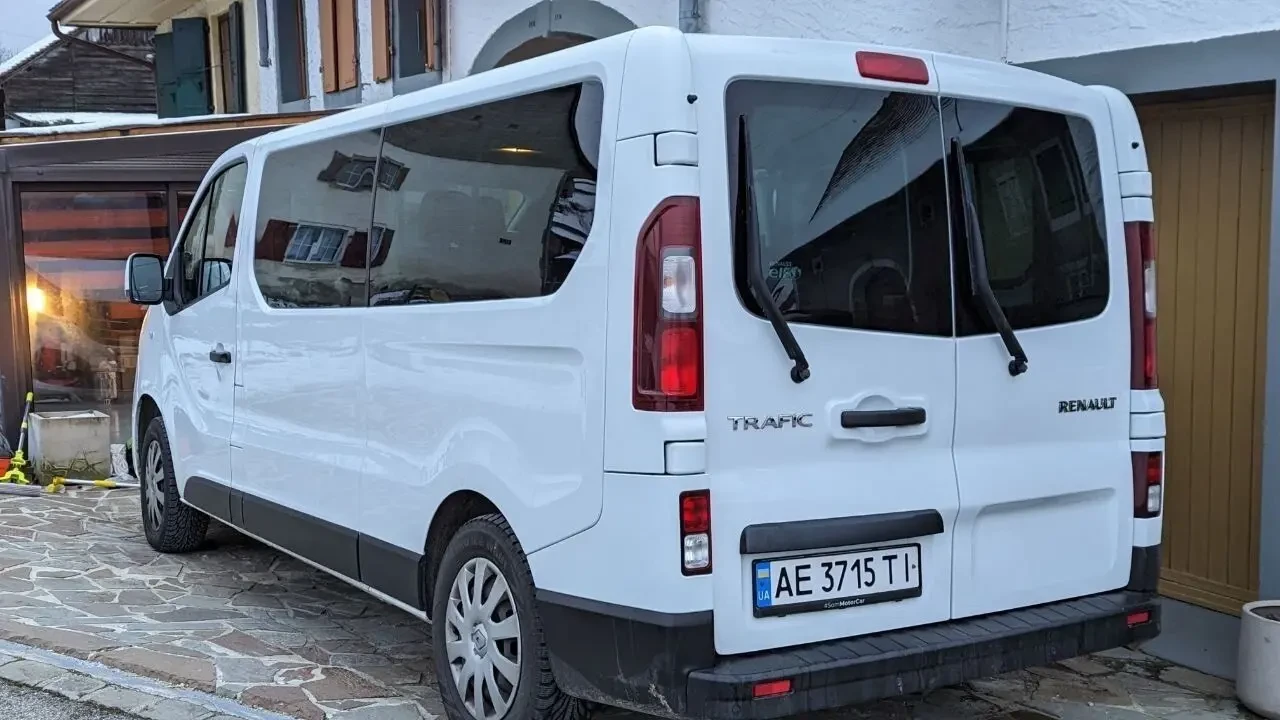 продаж RENAULT TRAFIC 2018 1.6 дизель 3