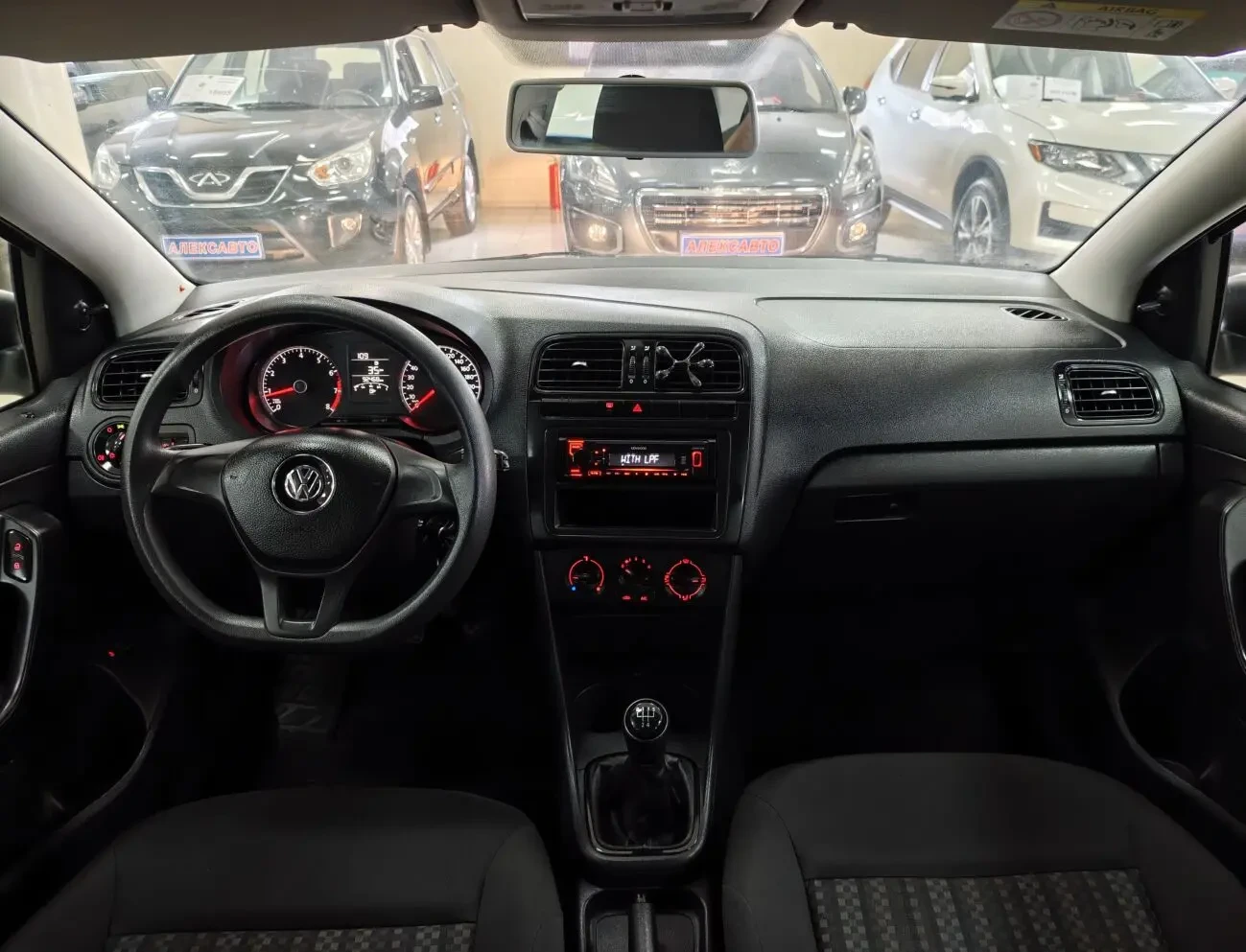 Volkswagen Polo Sedan 1.6MРі 5МКПП 2018 р.в. (90 к.с) 9