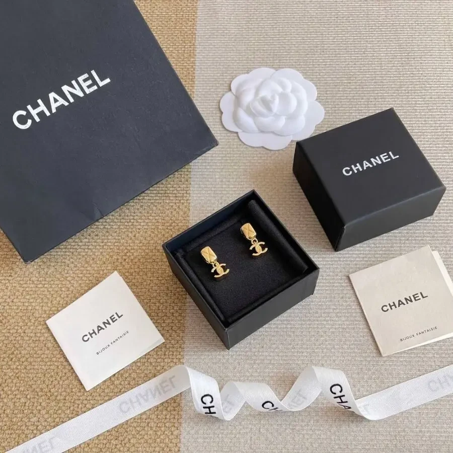 Сережки Chanell 8