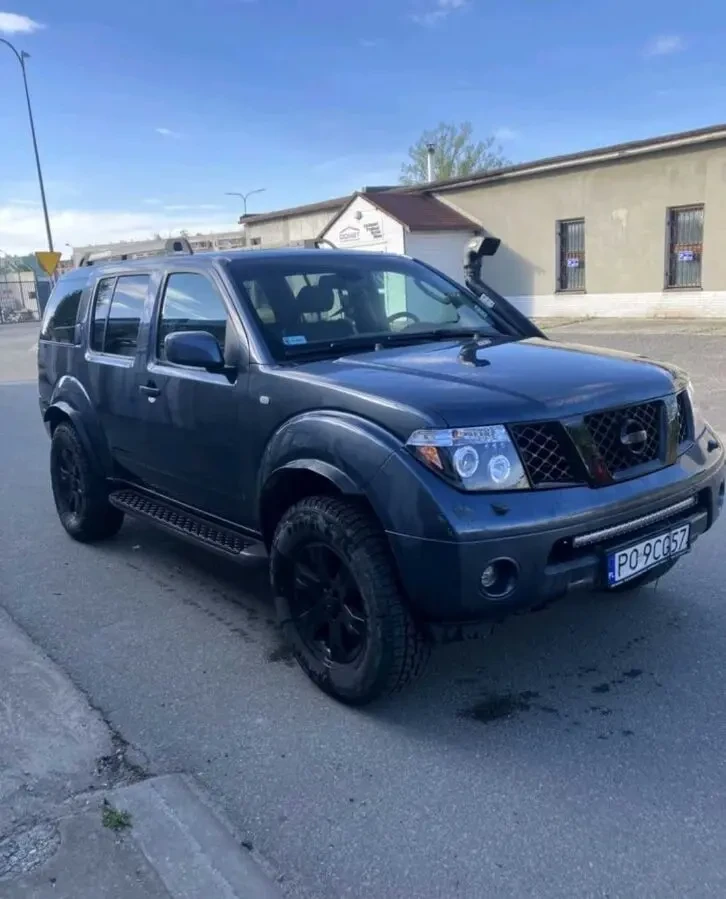 Nissan Pathfinder 4