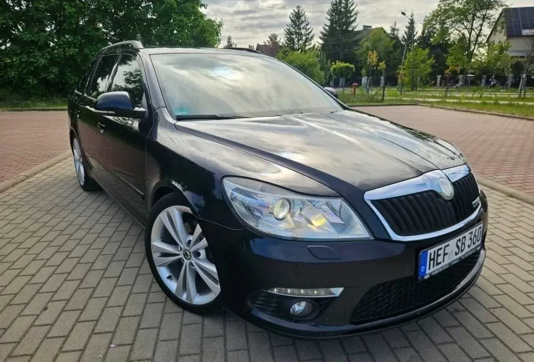 Skoda Octavia Універсал для військових 3
