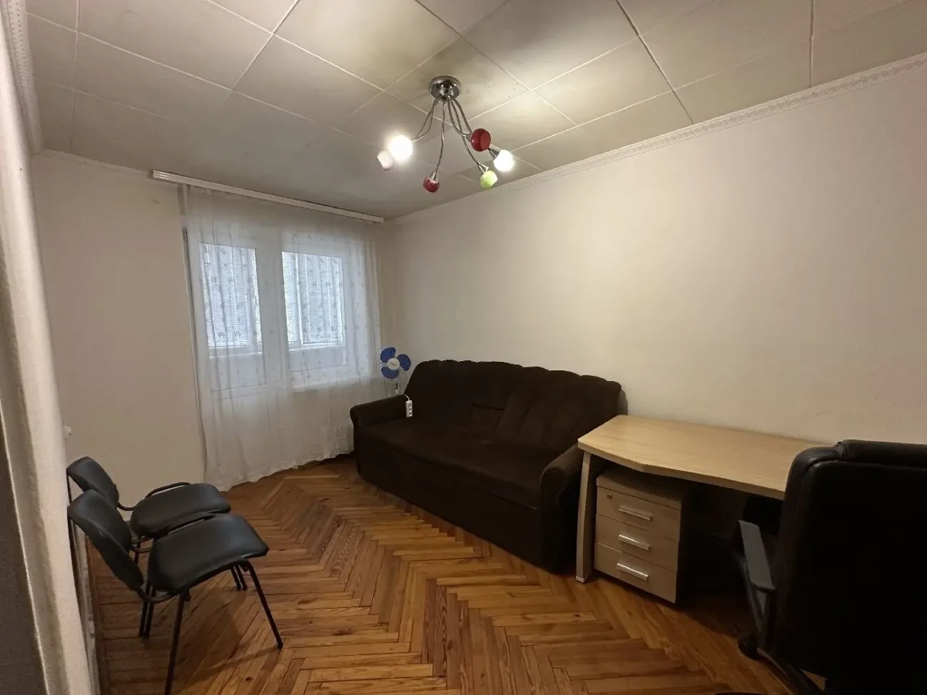 Від власника. Без комісії. 2к квартира, окремі кімнати, Привокзальна 14а,Дарницький вокзал Всі зручності для сім'ї Меблі 3