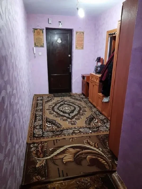3-х ком. квартира в Стиконовском кирпичном доме на Нищинского по интересной цене 6