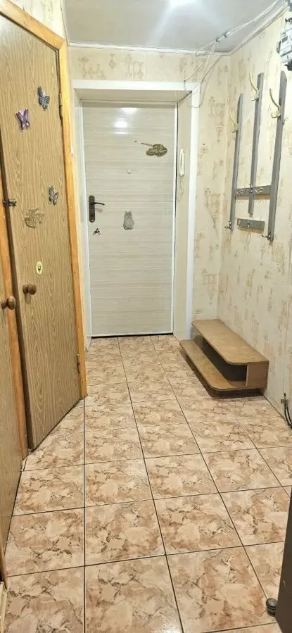 Продам 3-х комн., р-н поликлиники 5
