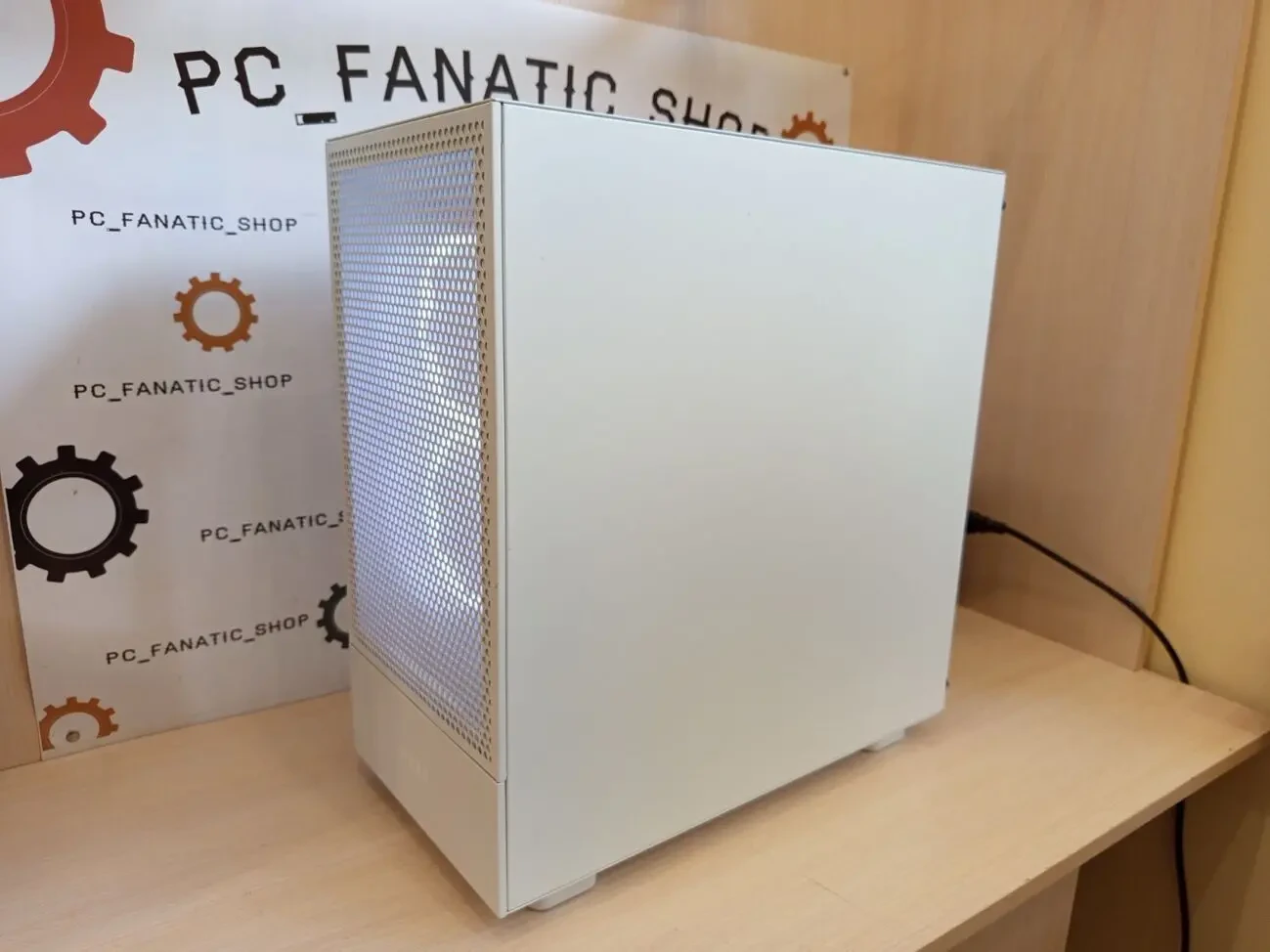Корпус NZXT H5 Flow Edition White 5
