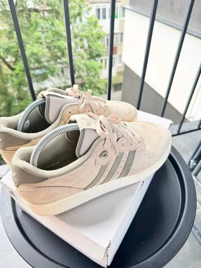 Кросівки Adidas 2