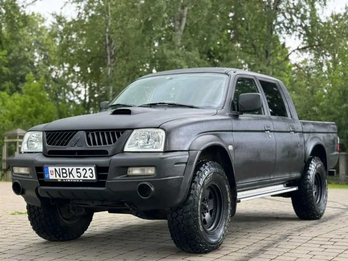 Mitsubishi L200 2005 Рік 2,5 Дизель Механіка
