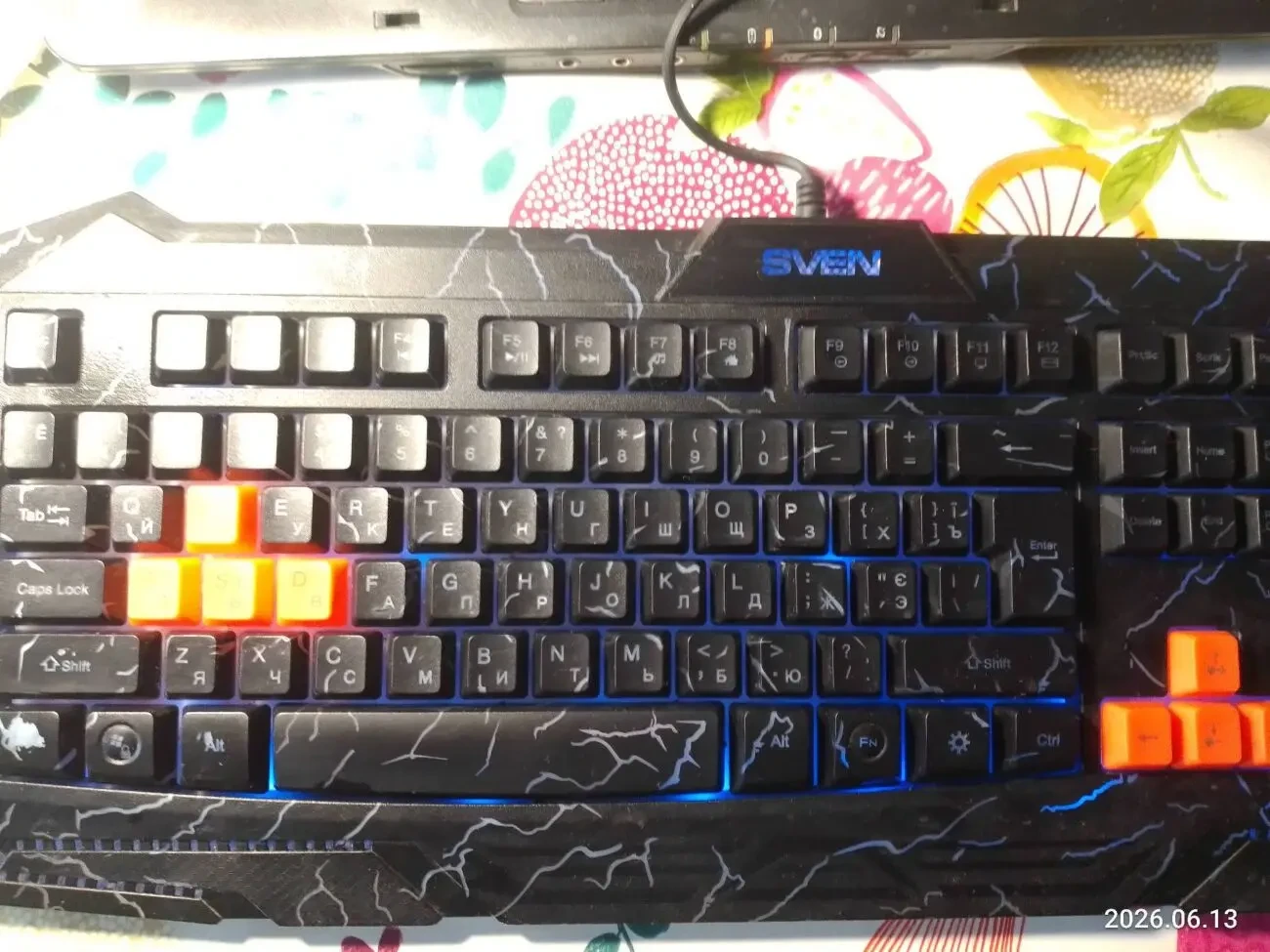 Черная программируемая игровая клавиатура свен Gs-9400 юсб проводная котрастные клавиши, подсветка 7