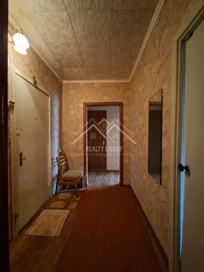 Продаж 2-к квартири на мкрн Сонячний 8