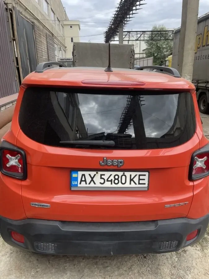 Продам Jeep Renegad 10