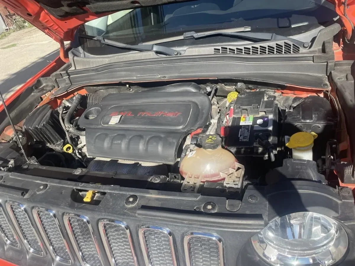 Продам Jeep Renegad 4