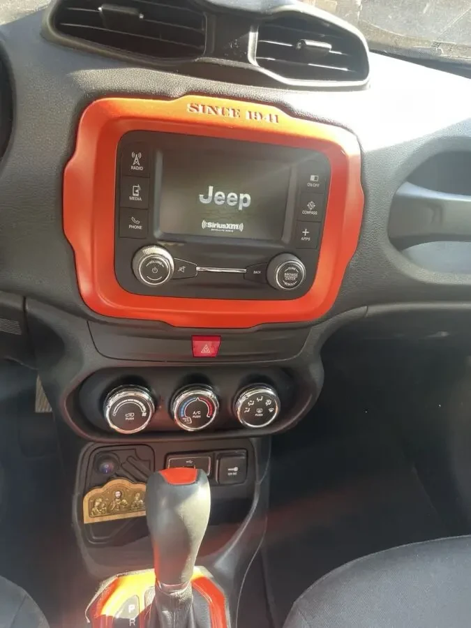 Продам Jeep Renegad 6