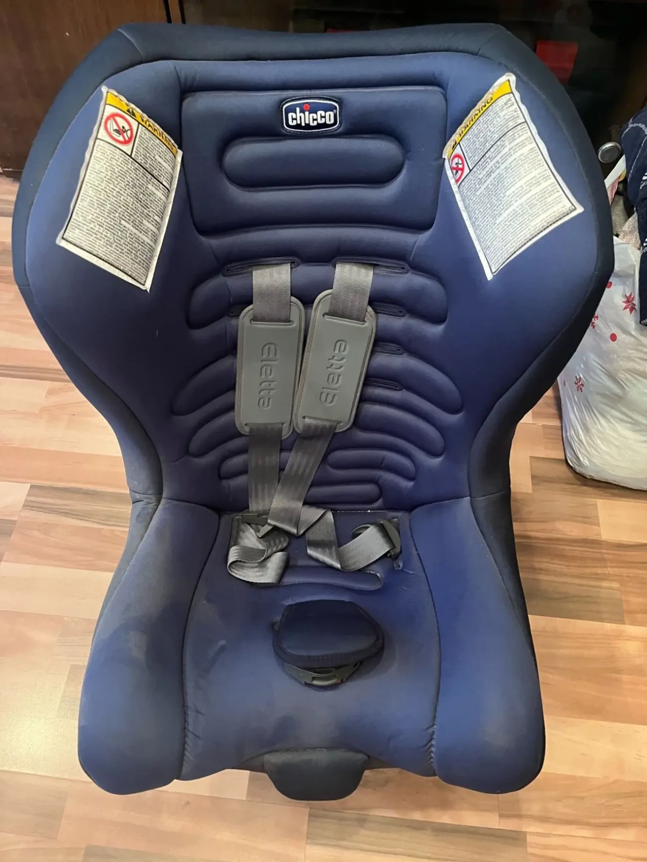 Детское автокресло ChiccoEletta Comfort (0-18 кг) -Состояние нового! 2