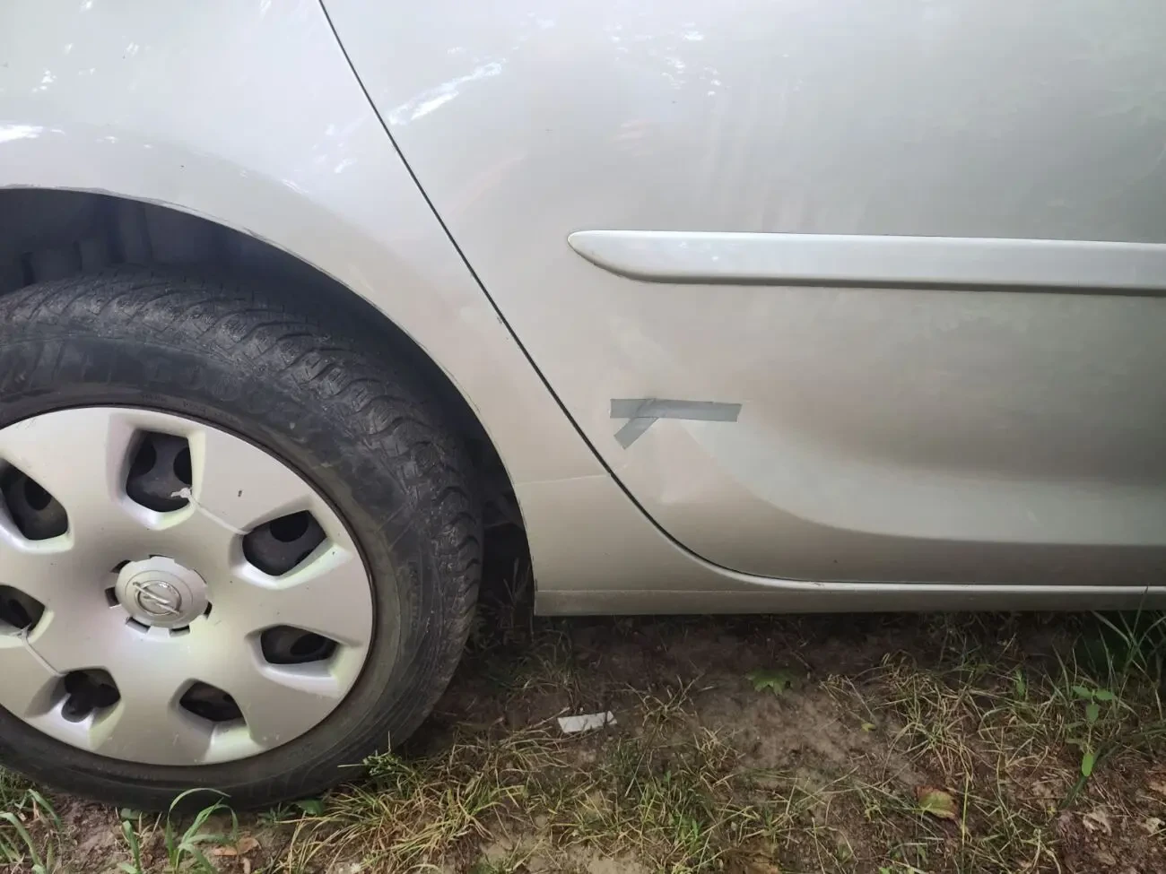 На продаж економне авто 6