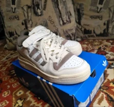 Оригінальні кросівки Adidas Forum 84 Low (Розмір 37 / 23.6 см)