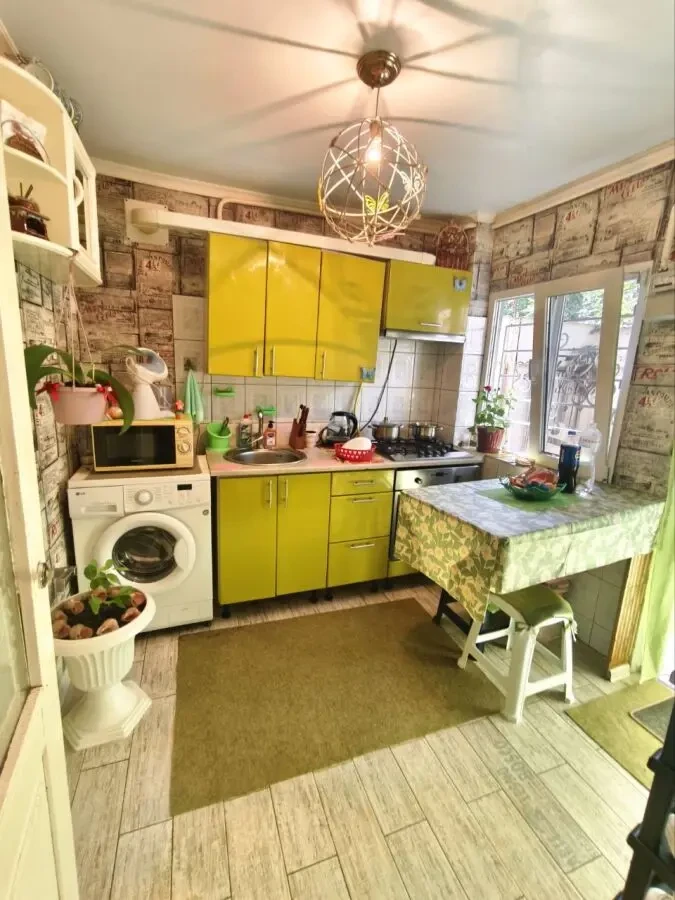 Продам домик Левитана Костанди Таирова 2