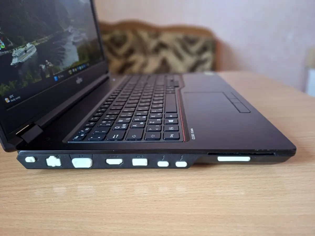 Fujitsu Celsius H7510 / i7 / 32GB RAM / Nvidia Quadro 6