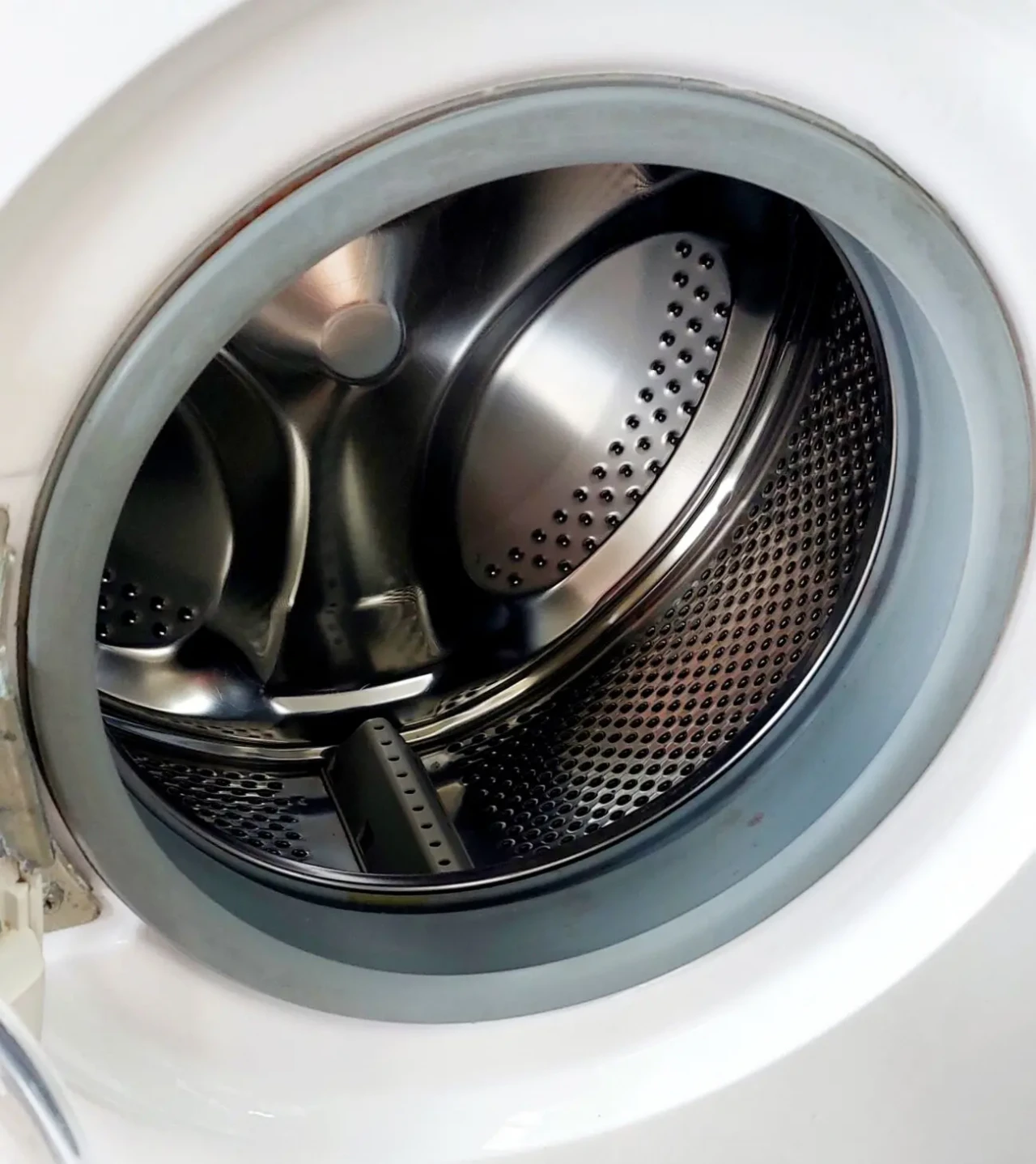 Пральна машина Indesit WI 101, Італія 6