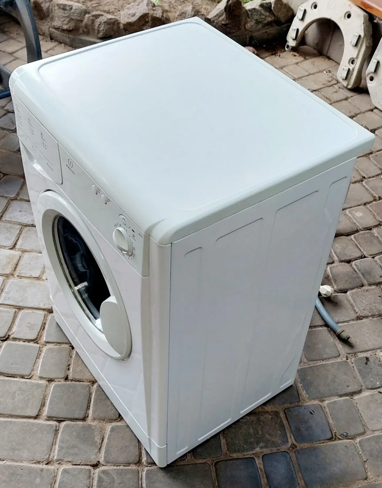 Пральна машина Indesit WI 101, Італія 4
