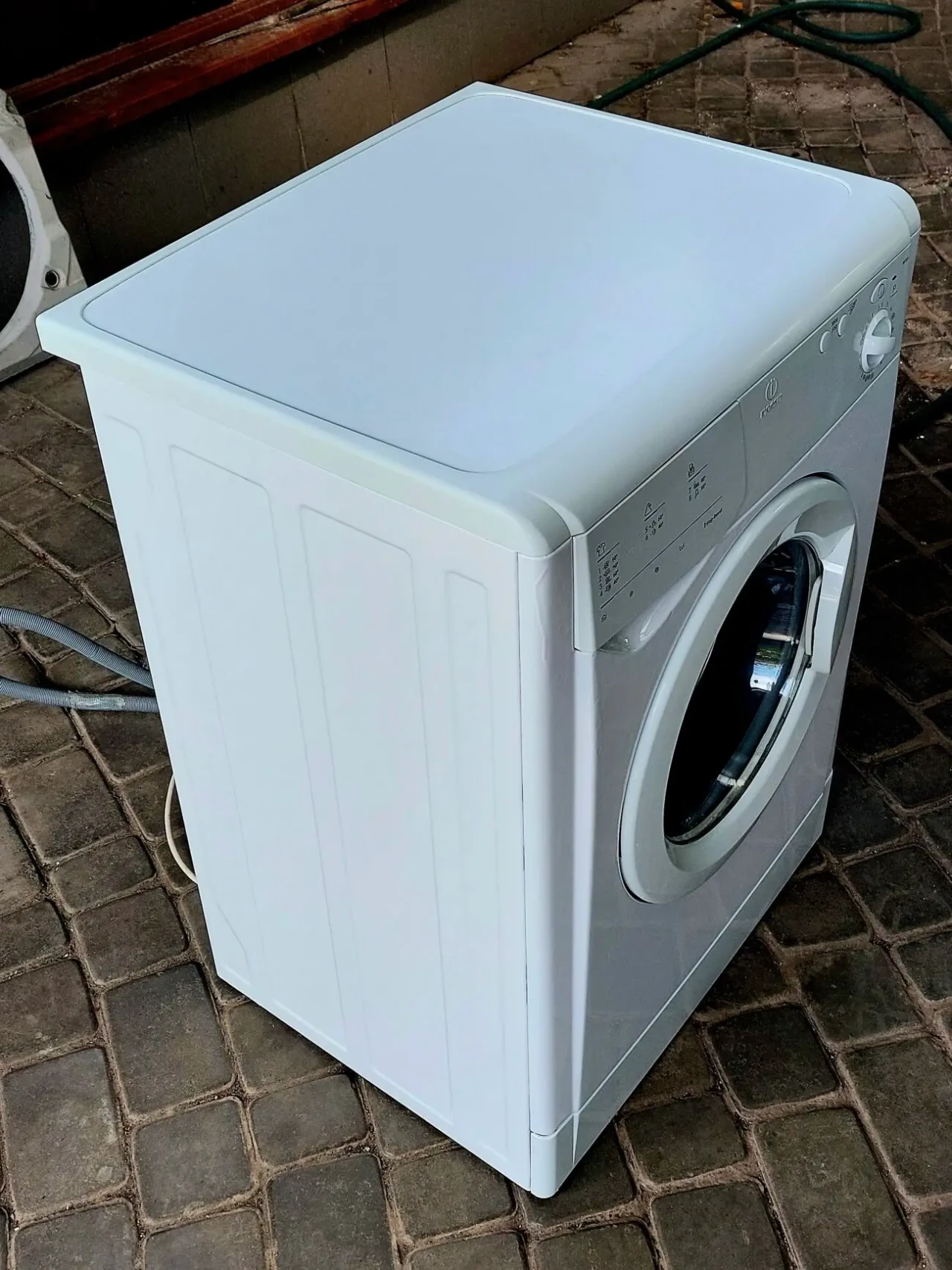 Пральна машина Indesit WI 101, Італія 5