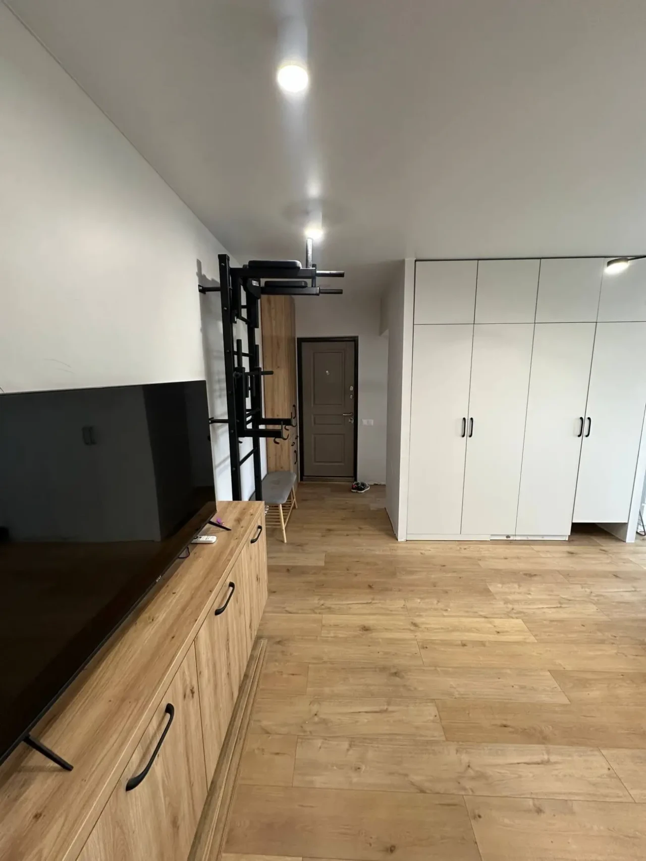 Продам 3к квартиру Тополя- 1 д15 район Тера без комісії 8