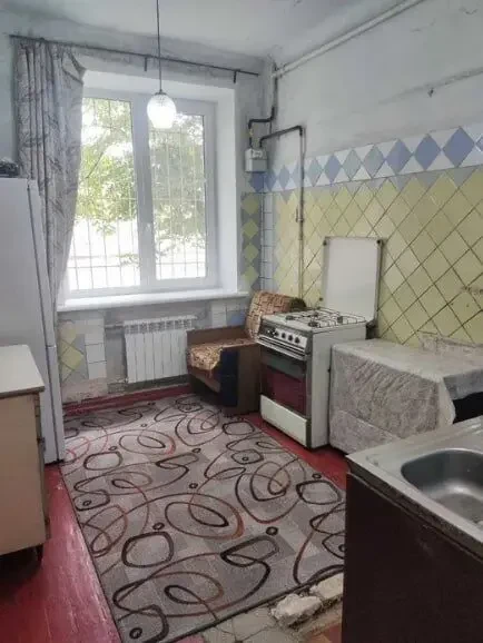 продам 3 кімнатну квартиру лівий берег 6