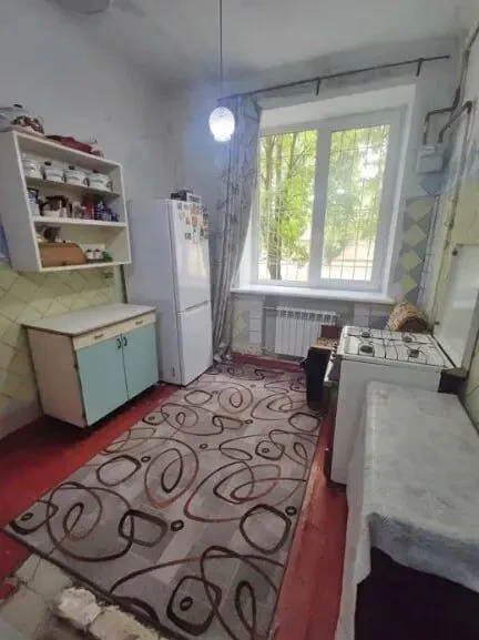 продам 3 кімнатну квартиру лівий берег 9